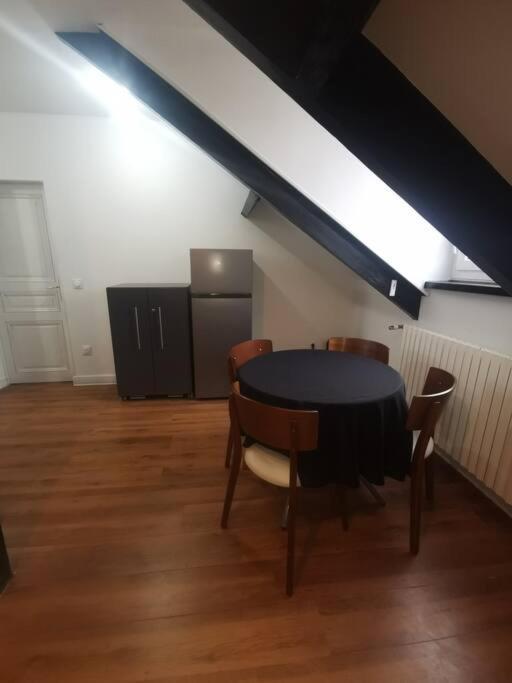 Appartement Entier A Sevran Eksteriør billede